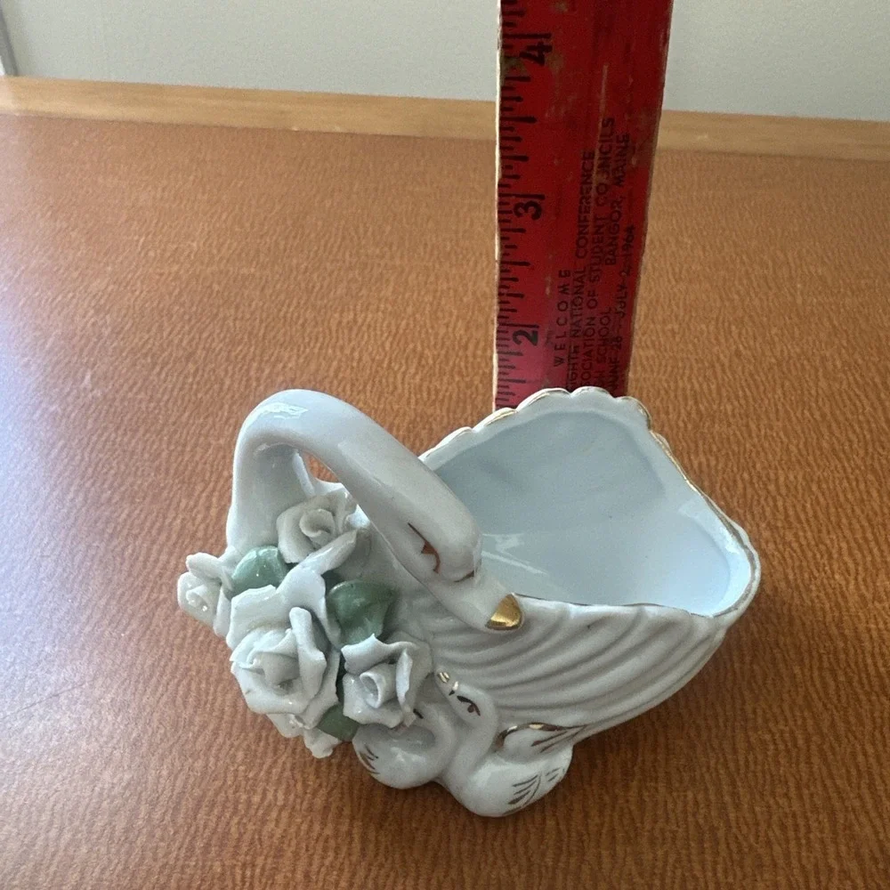 Vintage Porcelain SWAN Mini Planter / Trinket Holder